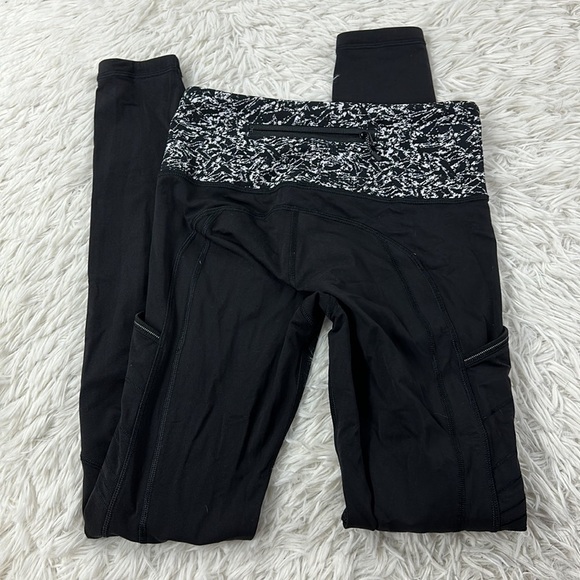 Lululemon Fresh Tracks Tight Black / Iced Wave White Black - Picture 6 of 7